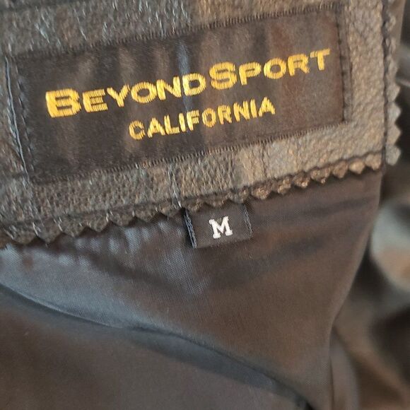 Beyond Sport Black Belted Leather Jacket Size Medium - Picture 7 of 10